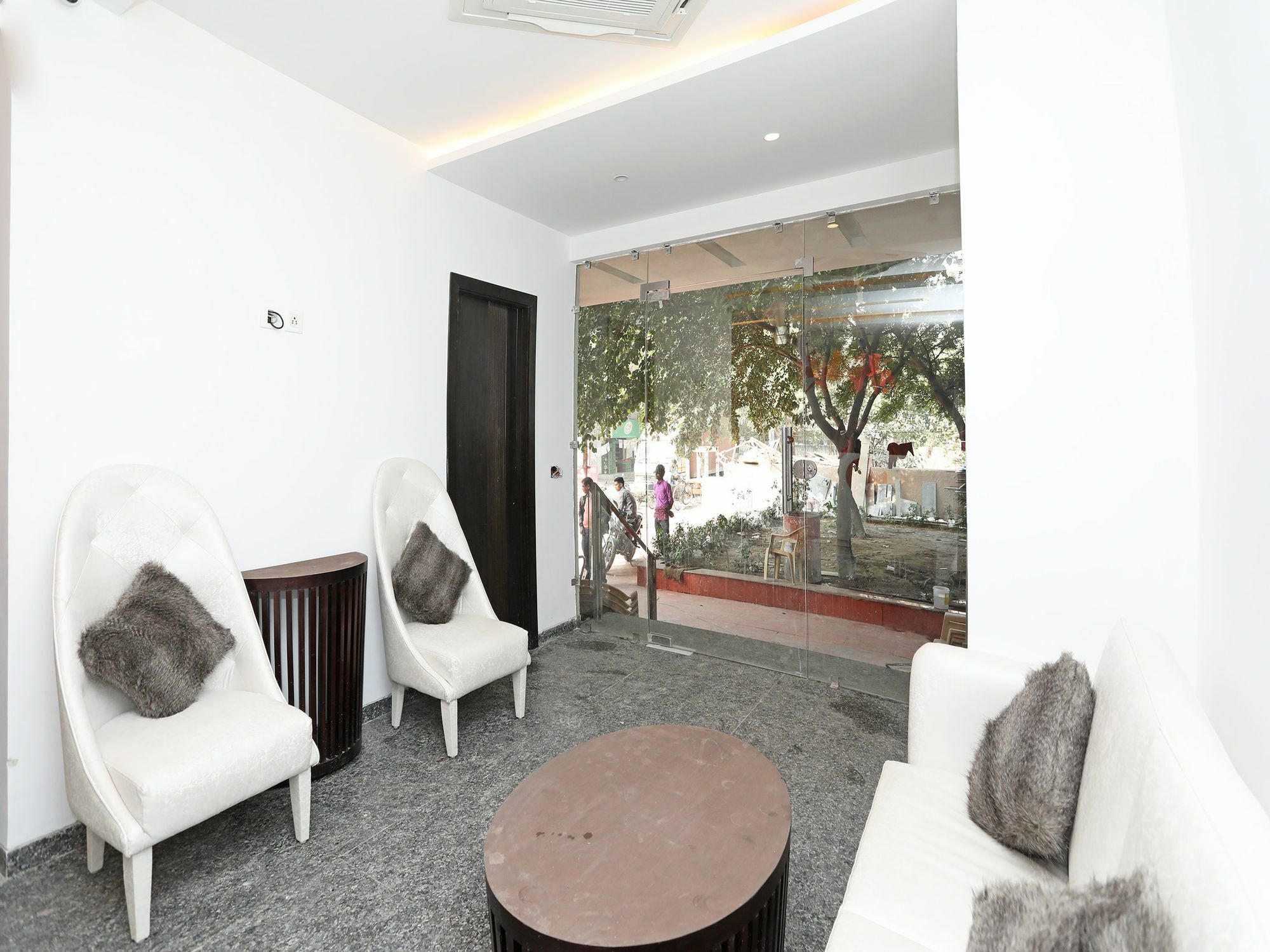 Oyo 11071 Hotel Tisya Delhi Kültér fotó